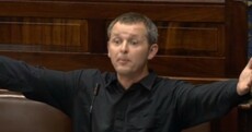 Why is this TD always shouting and roaring in the Dáil?