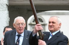 Gun Ian Paisley lent to Bertie Ahern is going under the hammer