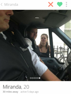 10 honest tips for choosing the best Tinder photo
