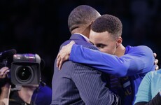 He's done it again! Curry scores 28 points IN ONE QUARTER as Golden State go 20-0
