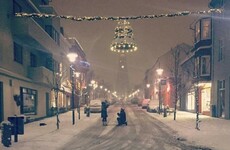 Here's how the internet helped this couple track down their sensational proposal photo