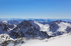Five skiers killed, 17 others engulfed in snow as avalanche hits Austrian Alps