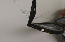 12 beauty problems all girls who wear glasses must face