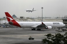 Australian government intervenes in Qantas flight chaos