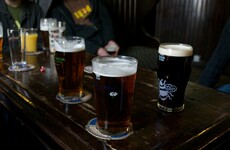 12 things every Irish person says during midweek pints
