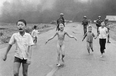 Facebook does u-turn on censoring 'napalm girl' photo