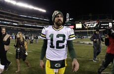 Rodgers stars as Packers snap losing streak against Eagles
