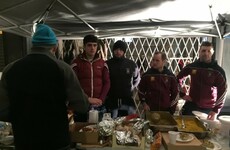 These Westmeath GAA players fed the homeless on Grafton Street last night