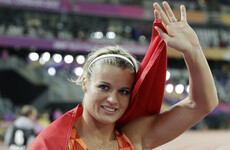 Flying Dutchwoman Schippers defends 200m crown, US shine again