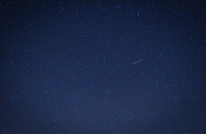 Meteorites splashing into warm ponds could have started life on Earth
