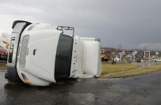 At least 28 killed as storms sweep across US (Video)