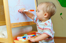 Babies who hear two languages at home have a better ability to concentrate