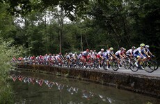 Pinot conquers Tourmalet as Thomas loses time