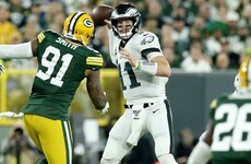 Wentz's Eagles upstage Rodgers and Packers
