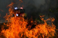Australians warned to seek shelter from bushfires as it's 'too late to leave' their homes