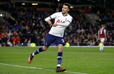 Alli penalty keeps Spurs in hunt for Champions League spot