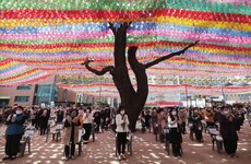 South Korea reports zero new domestic coronavirus cases for first time since February