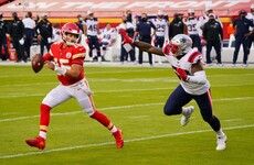Patrick Mahomes throws two TDS as Chiefs improve to 4-0