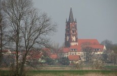 Berlin (allegedly) owes trillions of euro to this small German town