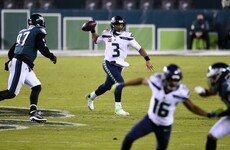 Wilson shines as Seahawks down Eagles