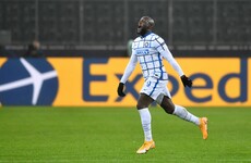 Late Bayern penalty leaves Atletico with work to do, Lukaku double keeps Inter hopes alive