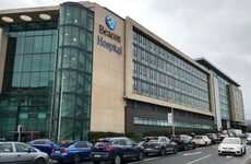 Varadkar says designating the Beacon Hospital as vaccination centre 'at odds' with its refusal to sign surge capacity deal