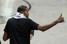 Durant returns to deliver perfect shooting night in win over Pelicans