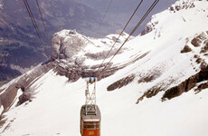 13 people killed in Italian cable car fall