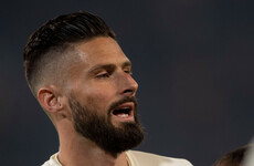 Giroud fires underwhelming Milan top of Serie A