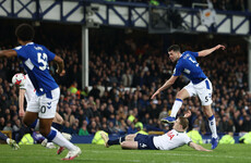 Keane's late screamer earns vital draw for Everton against Spurs