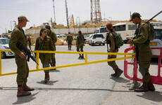 3 Israeli soldiers and 1 Egyptian killed shooting near shared border