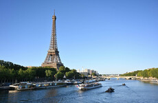 Security alert prompts Eiffel Tower evacuation