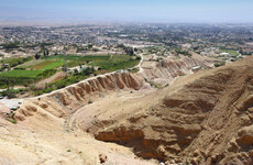 Israel troops kill two Palestinians in West Bank raid