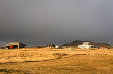 Icelandic town evacuated as volcanic eruption expected 'within hours or days'