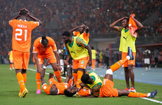 Ivory Coast sink Mali at the death, South Africa beat Cape Verde on penalties