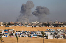 Thousands flee northern Gaza as Taoiseach holds talks about recognising state of Palestine