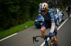 Eddie Dunbar climbs GC as Van Aert wins bunch sprint at the Vuelta