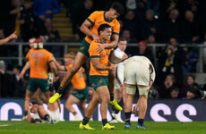 Australia strike late to beat England 42-37 in Twickenham thriller