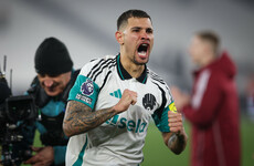 Controversy as Newcastle beat West Ham to boost top 4 bid