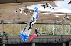 Defending champs Toulouse beat Sale after bizarre parachute delay