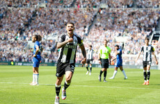 Newcastle sink 10-man Chelsea to close in on Champions League qualification