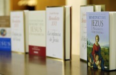 Pictures: Pope launches final volume of Jesus' biography