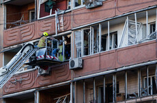Heavy Russian strikes on Kyiv kill one, wound 31