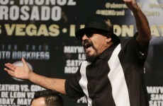 Floyd Mayweather repeatedly called a 'woman beater' by next opponent's dad