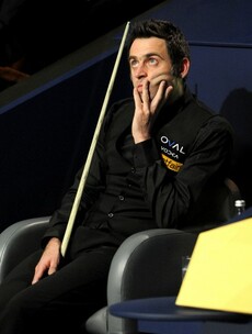 Ronnie O'Sullivan in fresh row as he eyes final