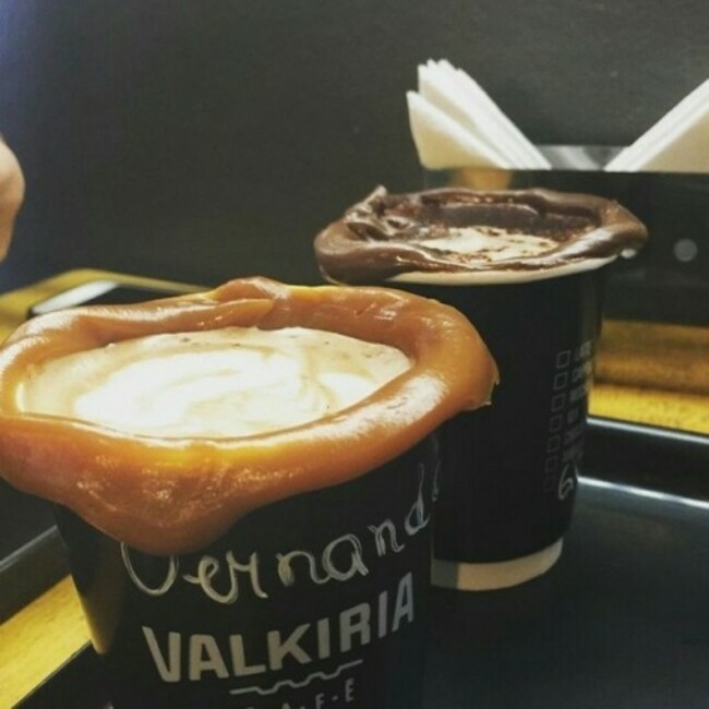 Pra quem encara tudo numa boa, numa relax, a &uacute;nica d&uacute;vida do dia &eacute;: borda de DOCE DE LEITE ou NUTELLA?