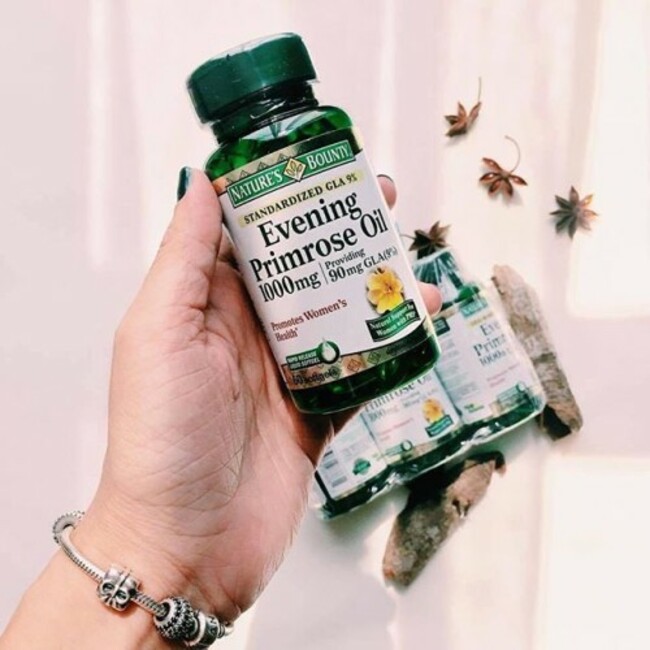 Evening Primrose Oil của h&atilde;ng Nature's Bounty - Hộp 60v/ 390k T&aacute;c dụng: -C&acirc;n bằng c&aacute;c hormone sinh sản của phụ nữ