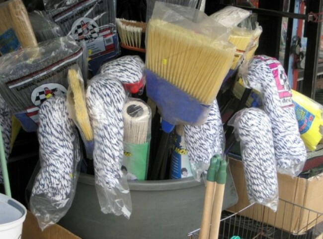 mop