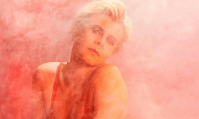 Robyn-Honey-Single