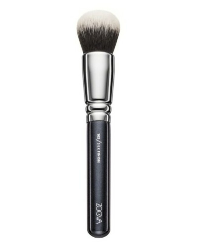 zoe088_zoeva_102silkfinishbrush_black_1_1560x1960-d2xrc